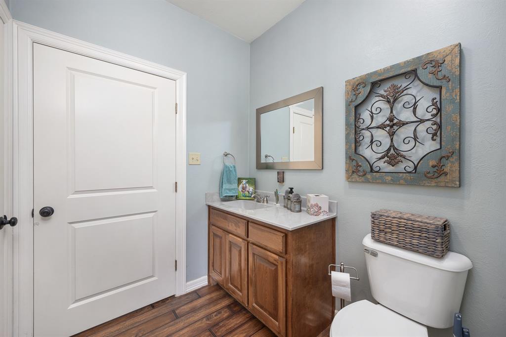 13043 County Road 4182 Property Photo 17