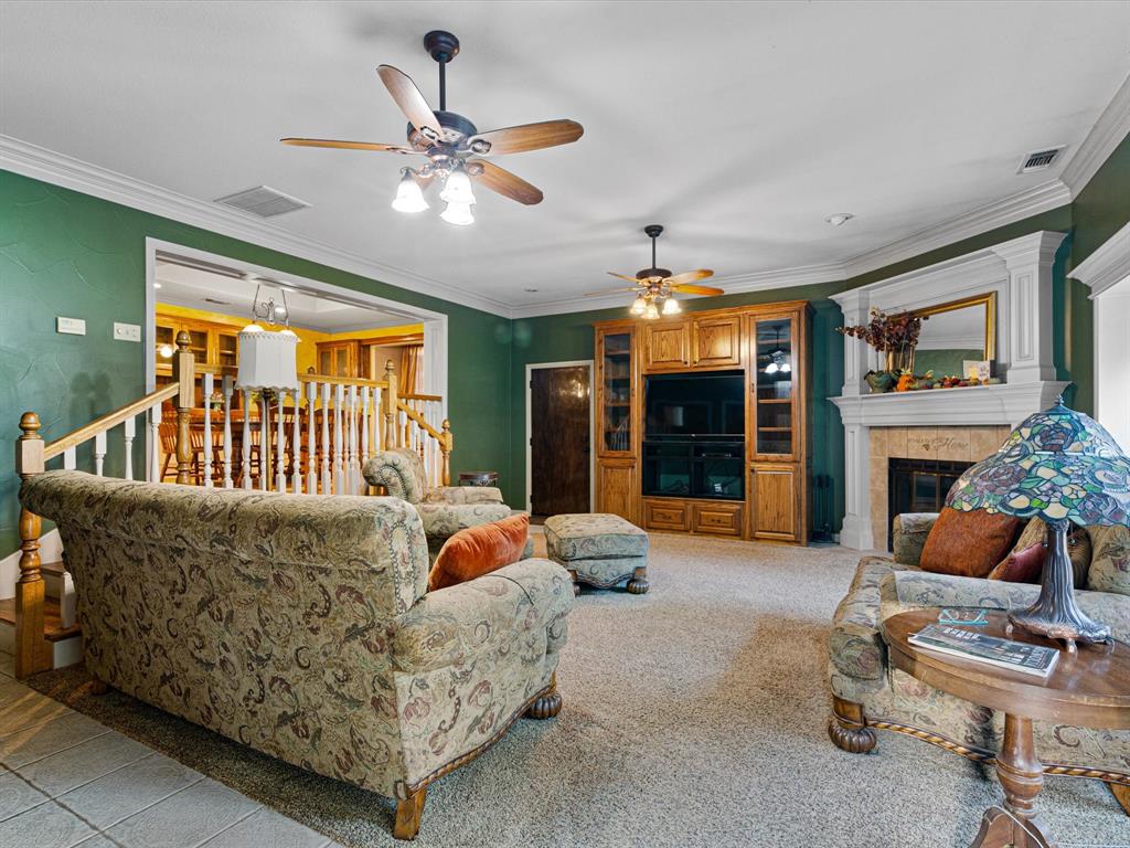 300 Shoreline Drive Property Photo 15