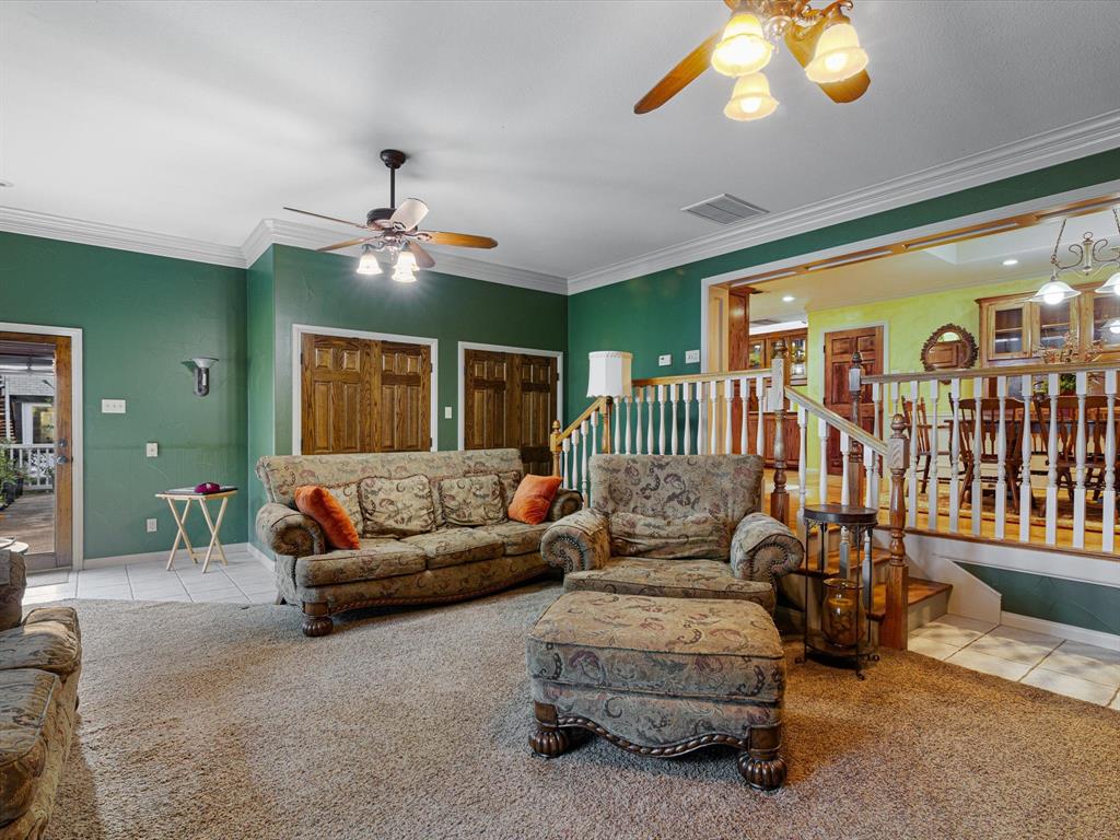 300 Shoreline Drive Property Photo 16