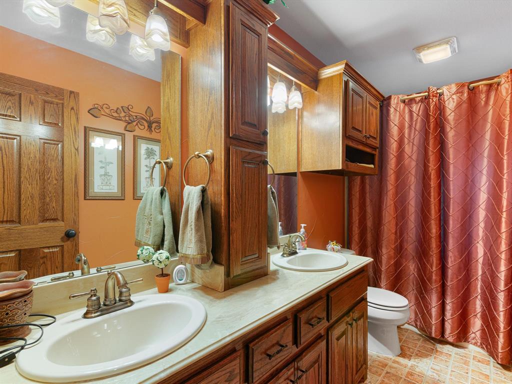 300 Shoreline Drive Property Photo 27