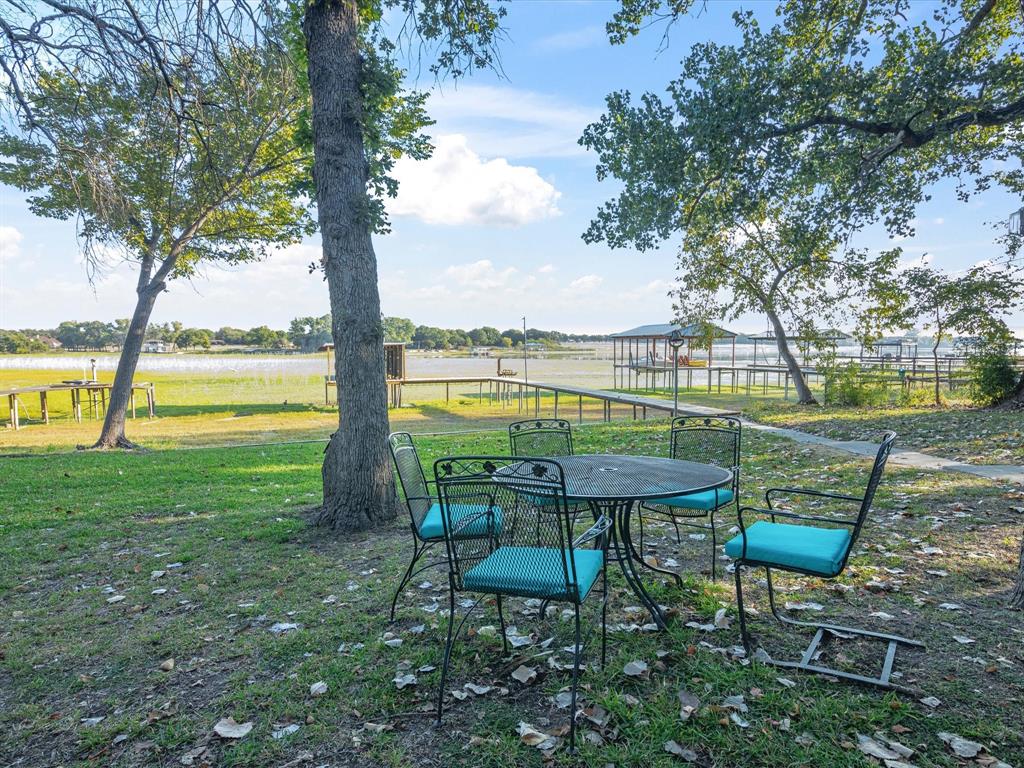 300 Shoreline Drive Property Photo 30