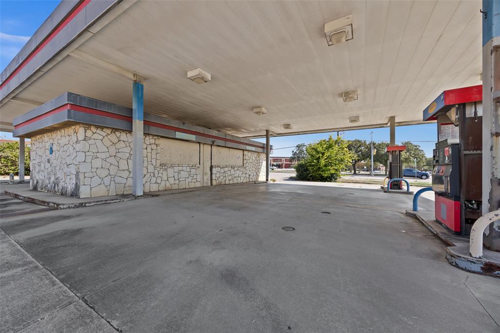 801 W Park Boulevard Property Photo 8
