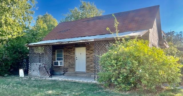 409 Glesk Street Property Photo
