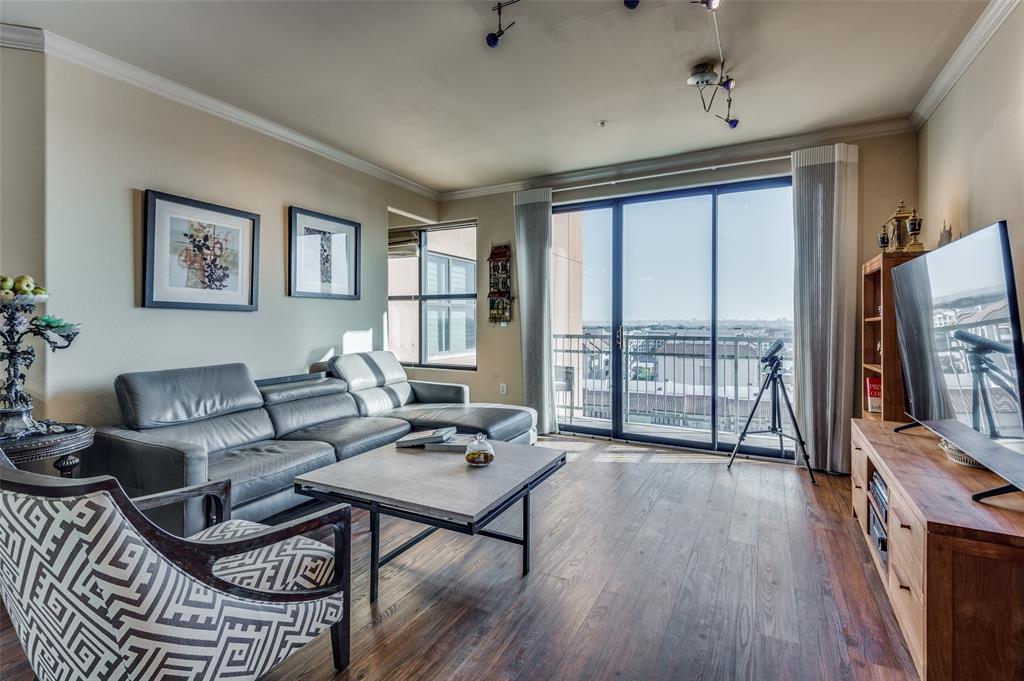 330 Las Colinas Boulevard Property Photo 11