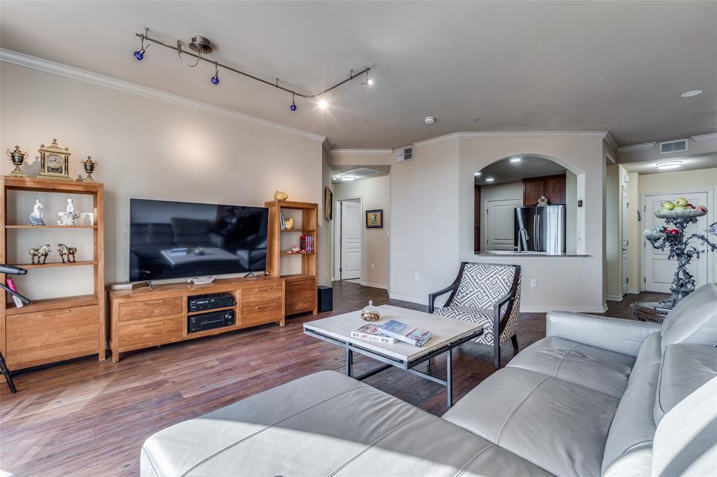 330 Las Colinas Boulevard Property Photo 12