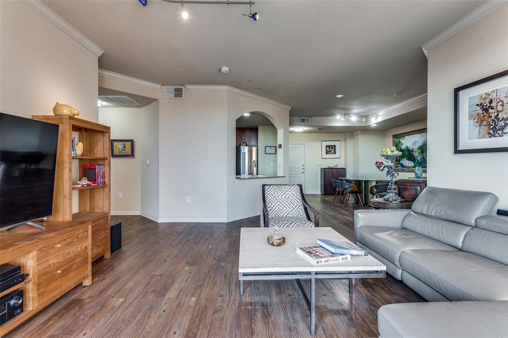 330 Las Colinas Boulevard Property Photo 15
