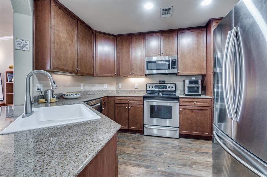 330 Las Colinas Boulevard Property Photo 18