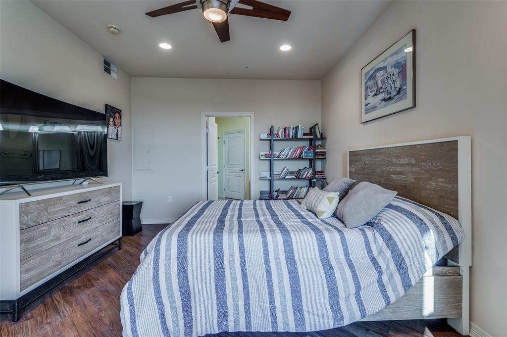 330 Las Colinas Boulevard Property Photo 20
