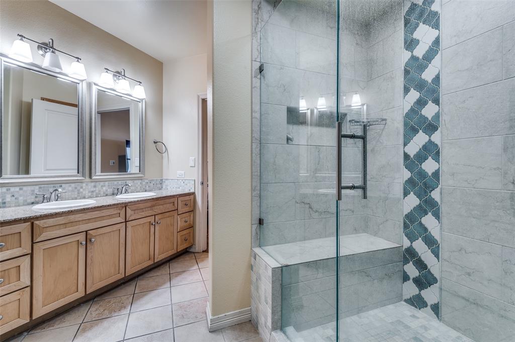 330 Las Colinas Boulevard Property Photo 22