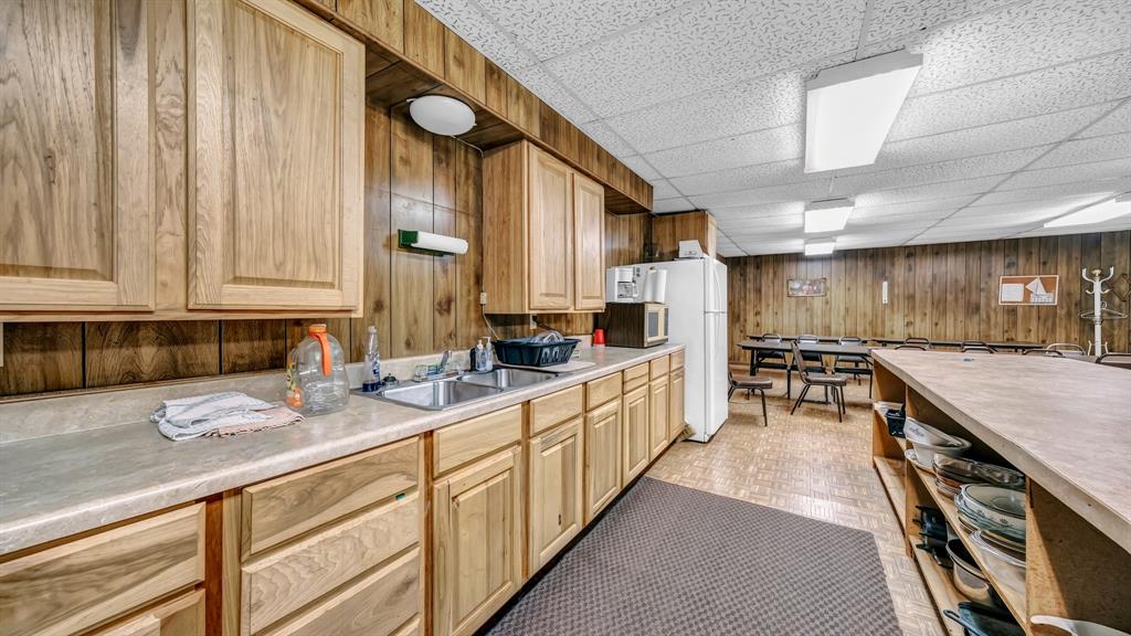 108 S Line Street Property Photo 22