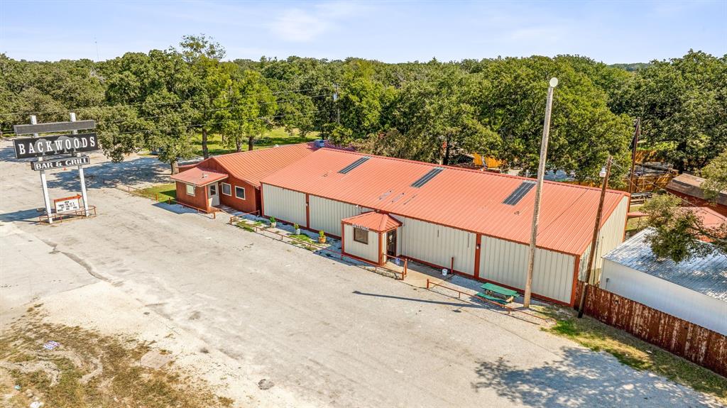17157 S Us Highway 377 Property Photo 2
