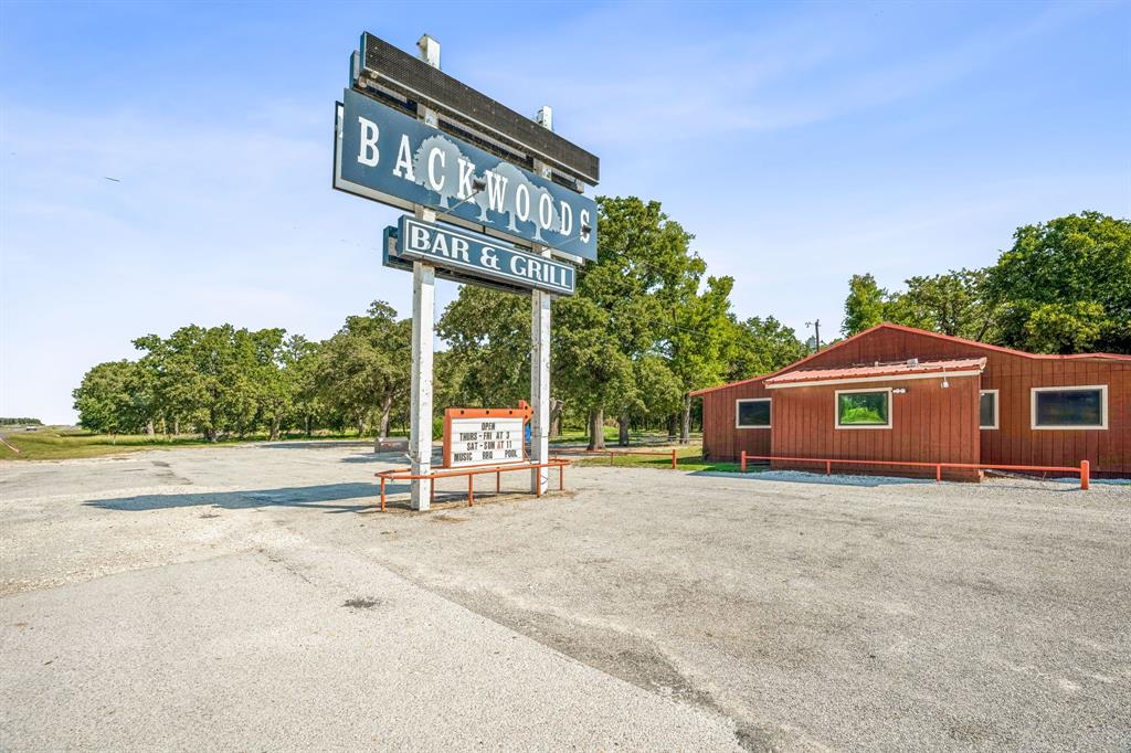 17157 S Us Highway 377 Property Photo 3