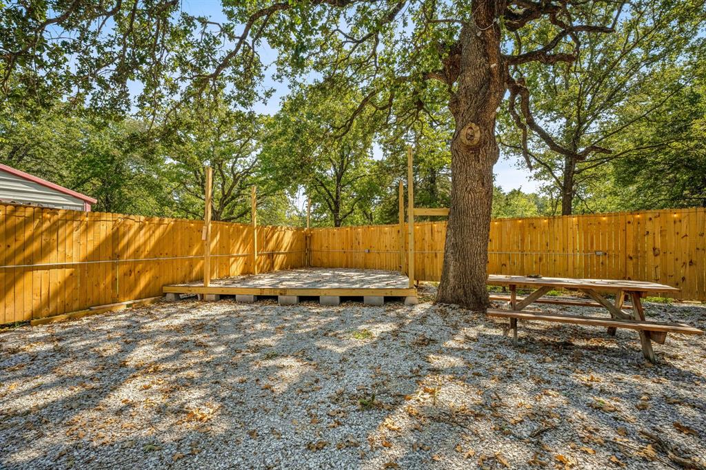 17157 S Us Highway 377 Property Photo 30