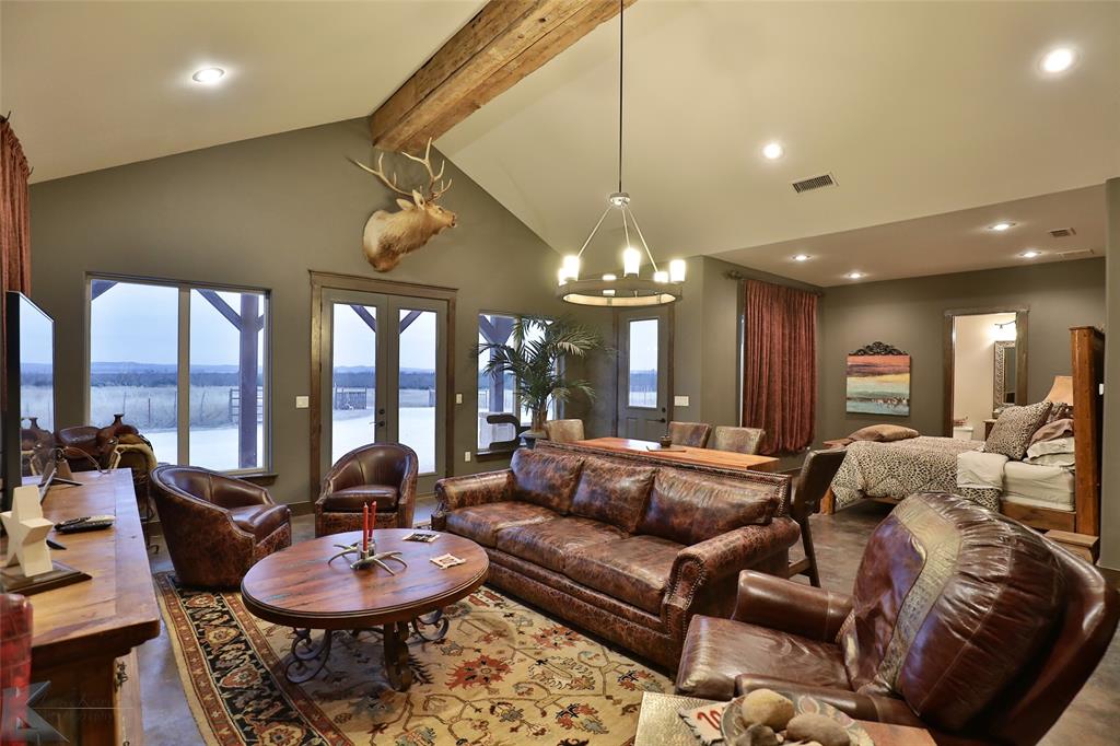 650 Fm 2035 Property Photo 34