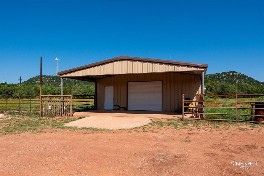 650 Fm 2035 Property Photo 35