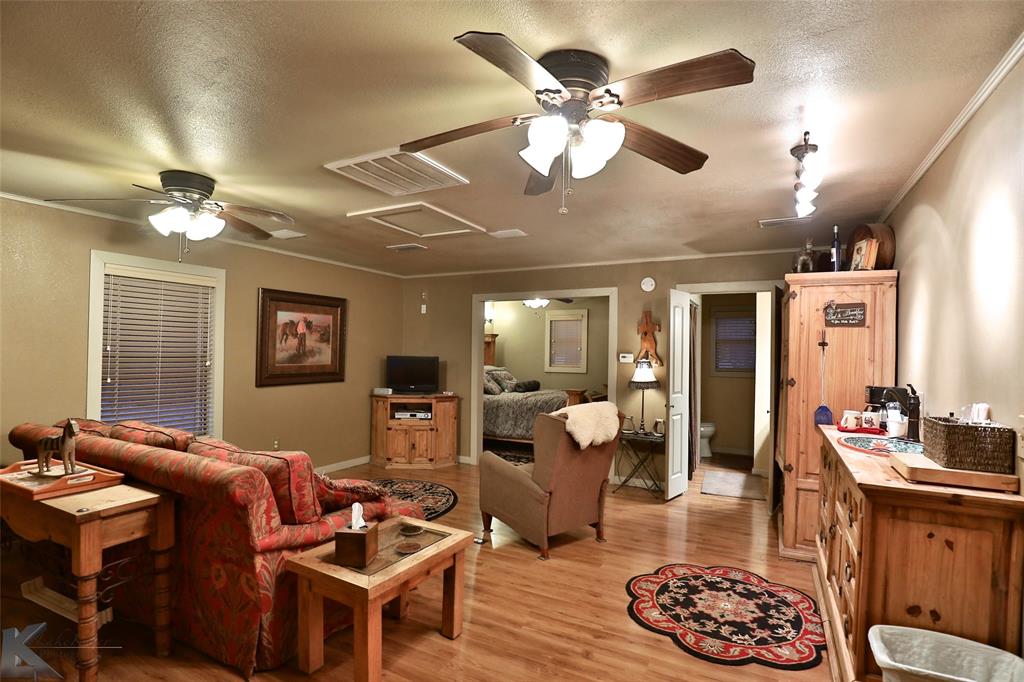 650 Fm 2035 Property Photo 40