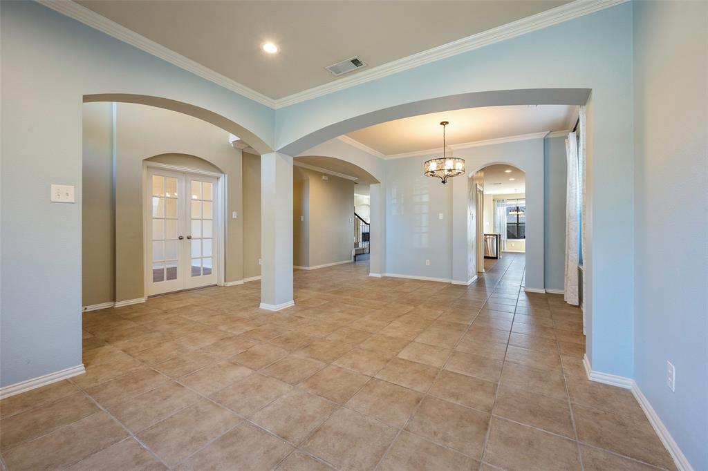 1310 Gold Coast Drive Property Photo 8