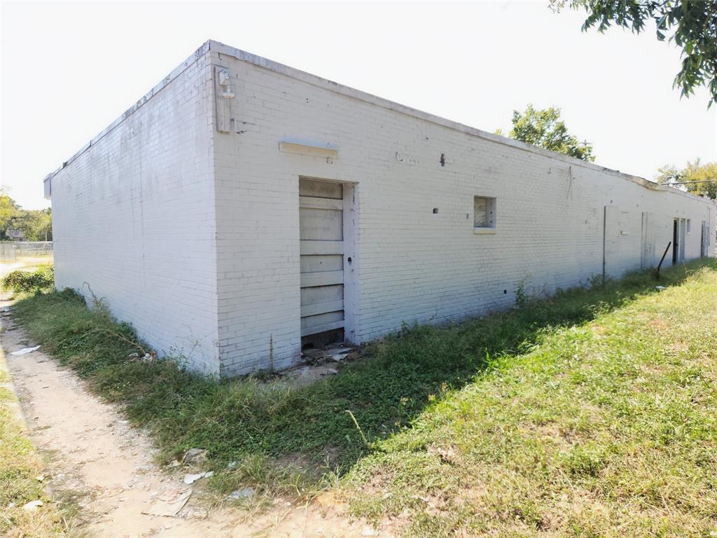 4118 Colonial Avenue Property Photo 6