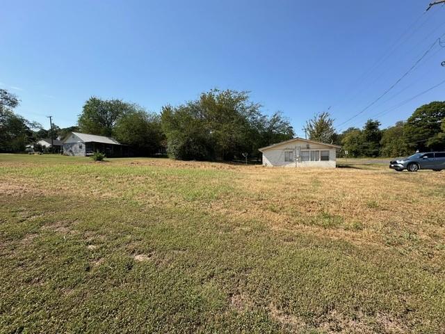 511 W W M Watson Property Photo 2