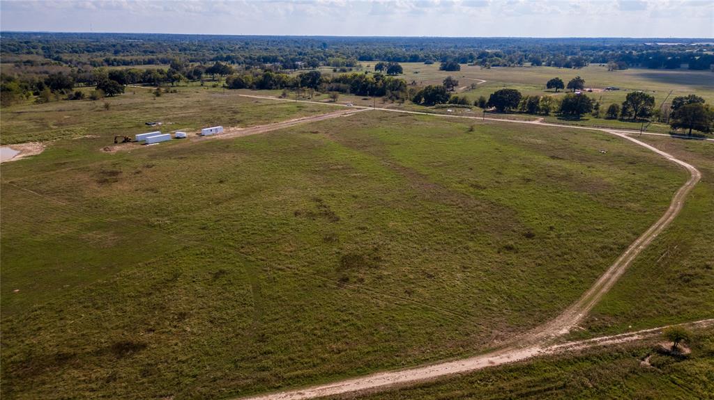 421 Private Road 7780 Property Photo 4