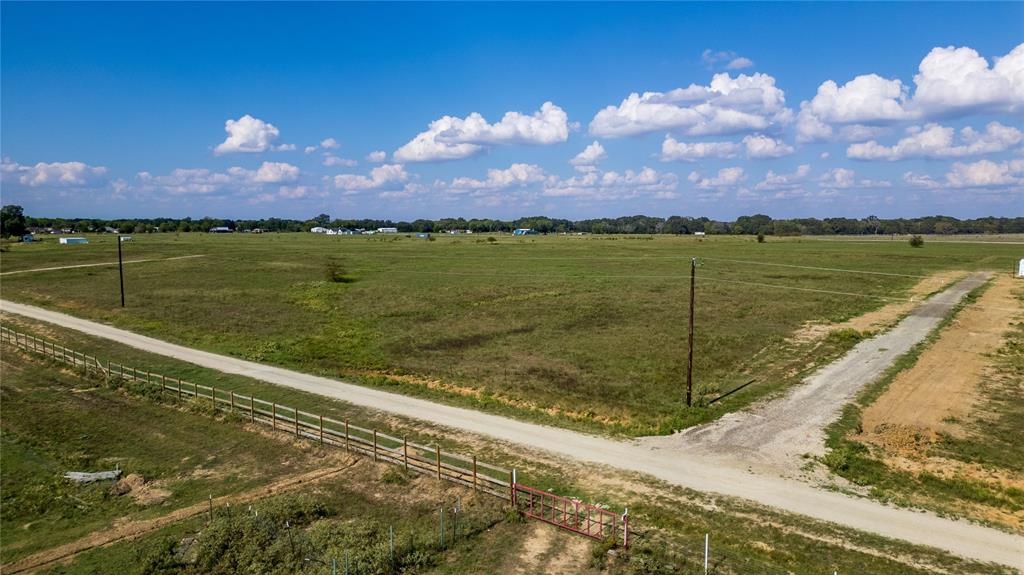 421 Private Road 7780 Property Photo 9