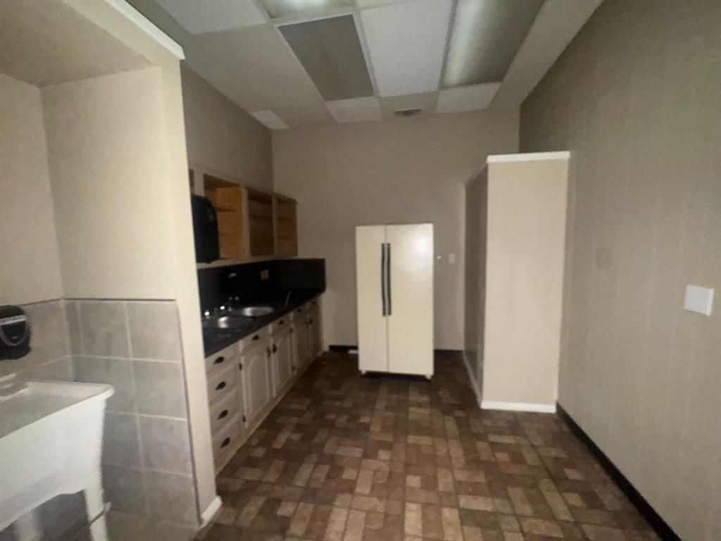 608 Grand Avenue Property Photo 11