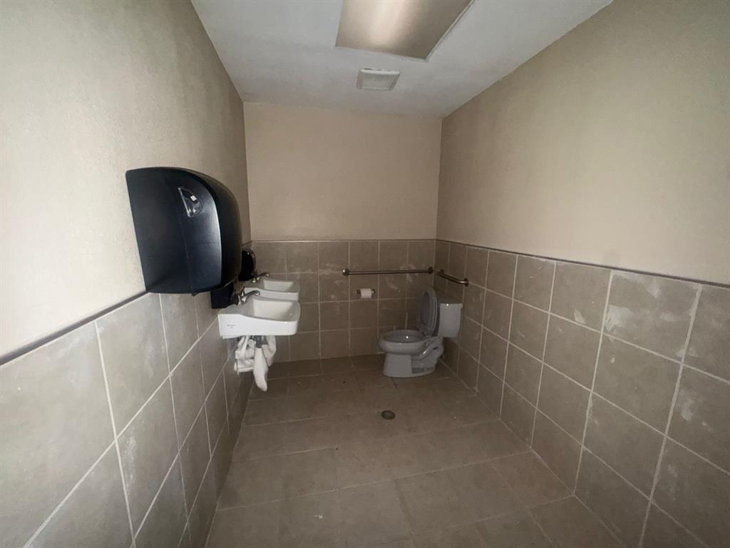 608 Grand Avenue Property Photo 13