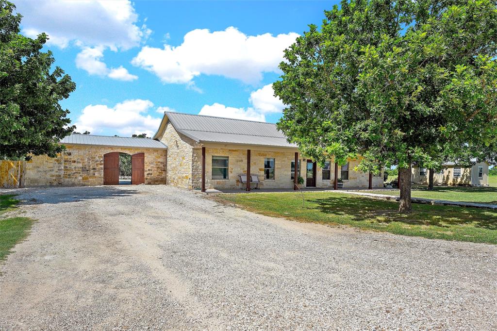 13901 Pecan School Road Property Photo 4