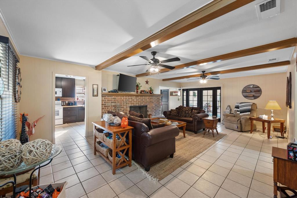 231 La Jolla Drive Property Photo 4