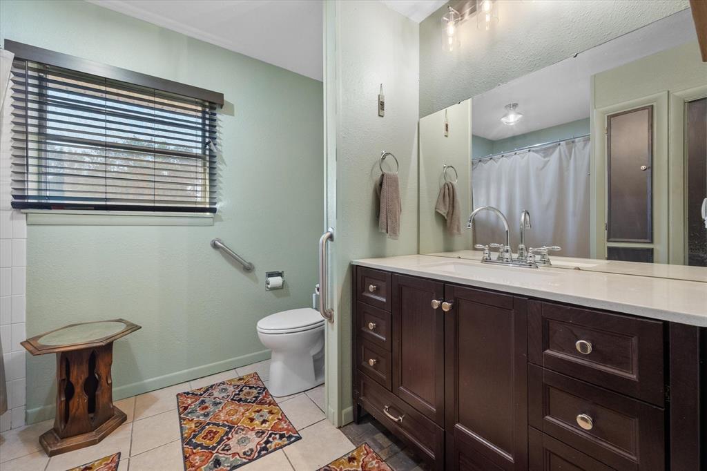231 La Jolla Drive Property Photo 18