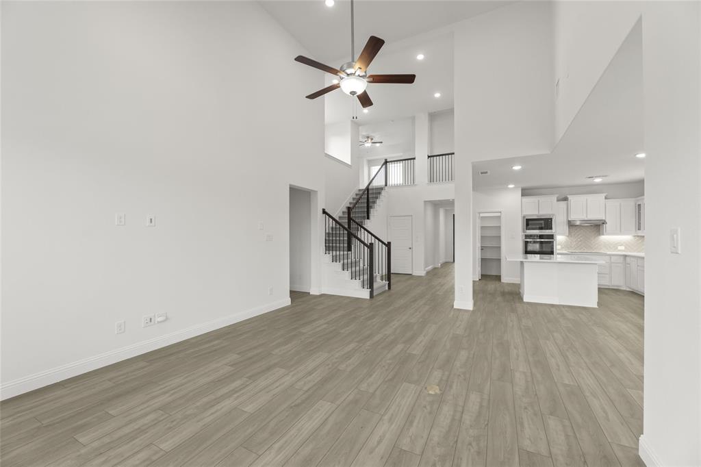 1609 Elle Lane Property Photo 4