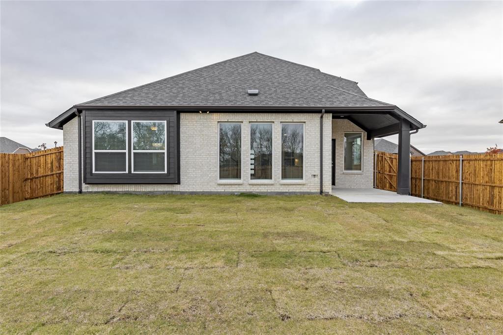 1609 Elle Lane Property Photo 23