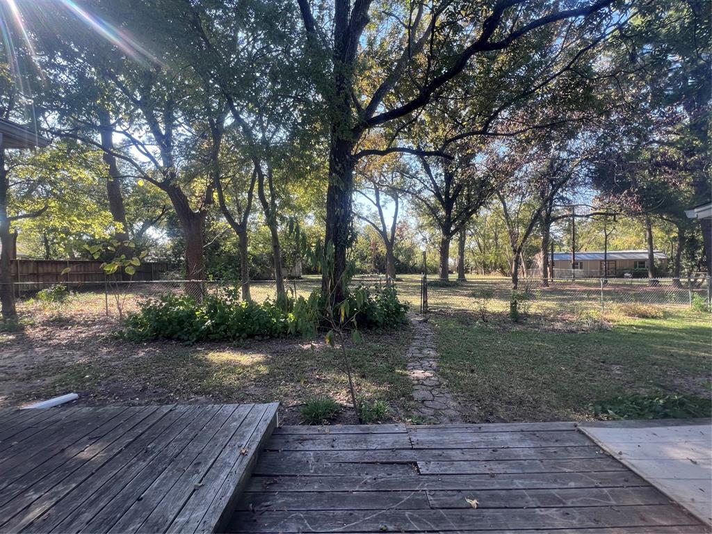 625 S Buffalo Street Property Photo 16