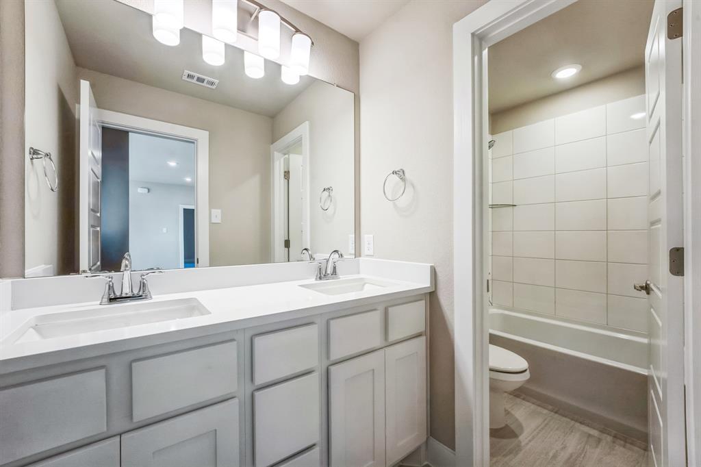 9832 Palermo Drive Property Photo 15