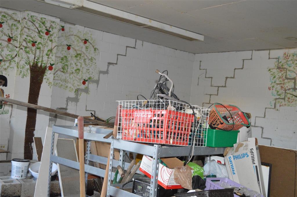 2830 E Illinois Avenue Property Photo 15