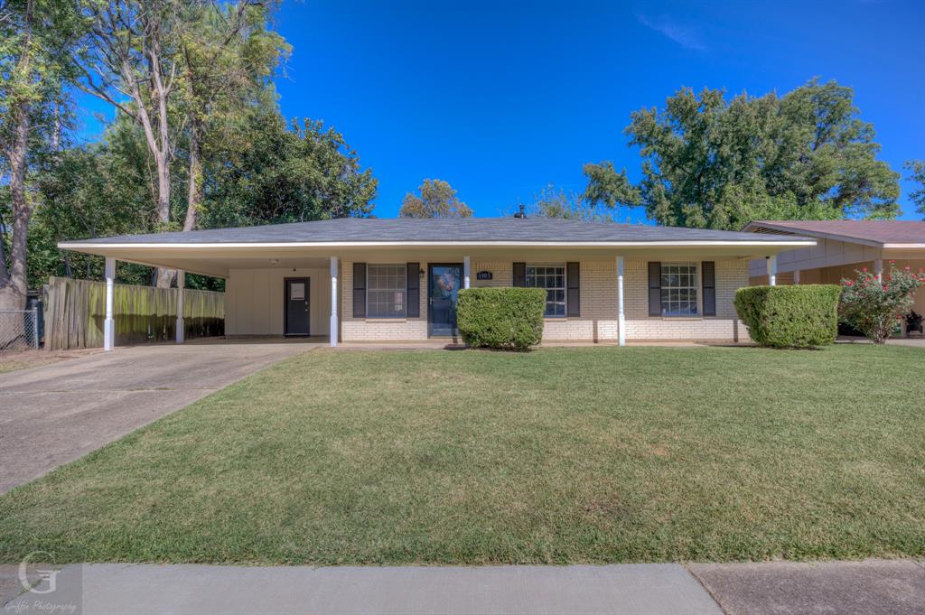 1907 Saturn Street Property Photo 1