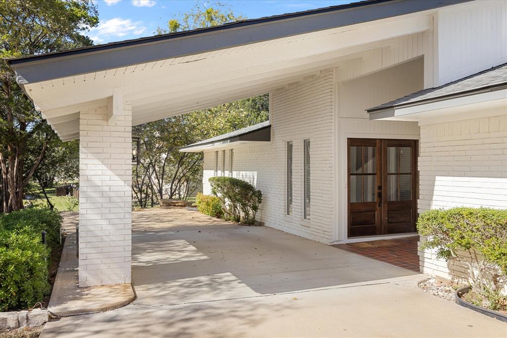 6106 Fairview Court Property Photo 4