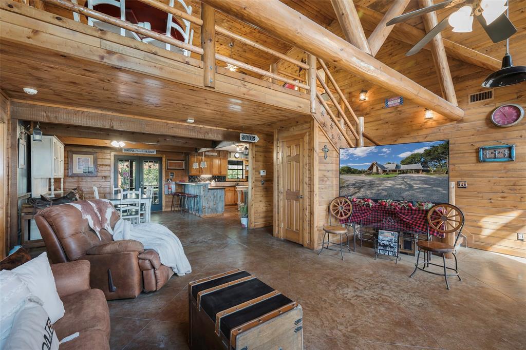 783 County Road 4420 Property Photo 12