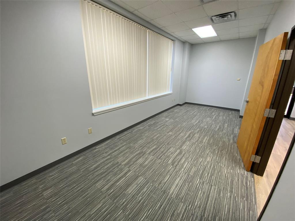 115 Jordan Plaza Boulevard 207 Property Photo 9