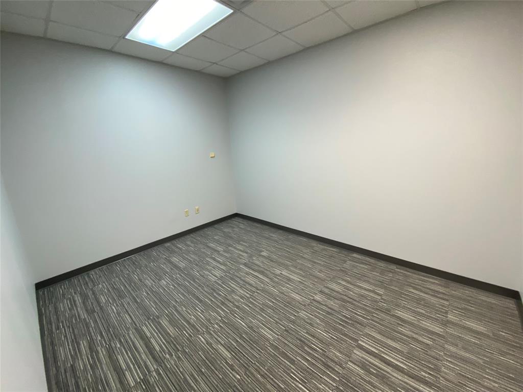 115 Jordan Plaza Boulevard 207 Property Photo 10