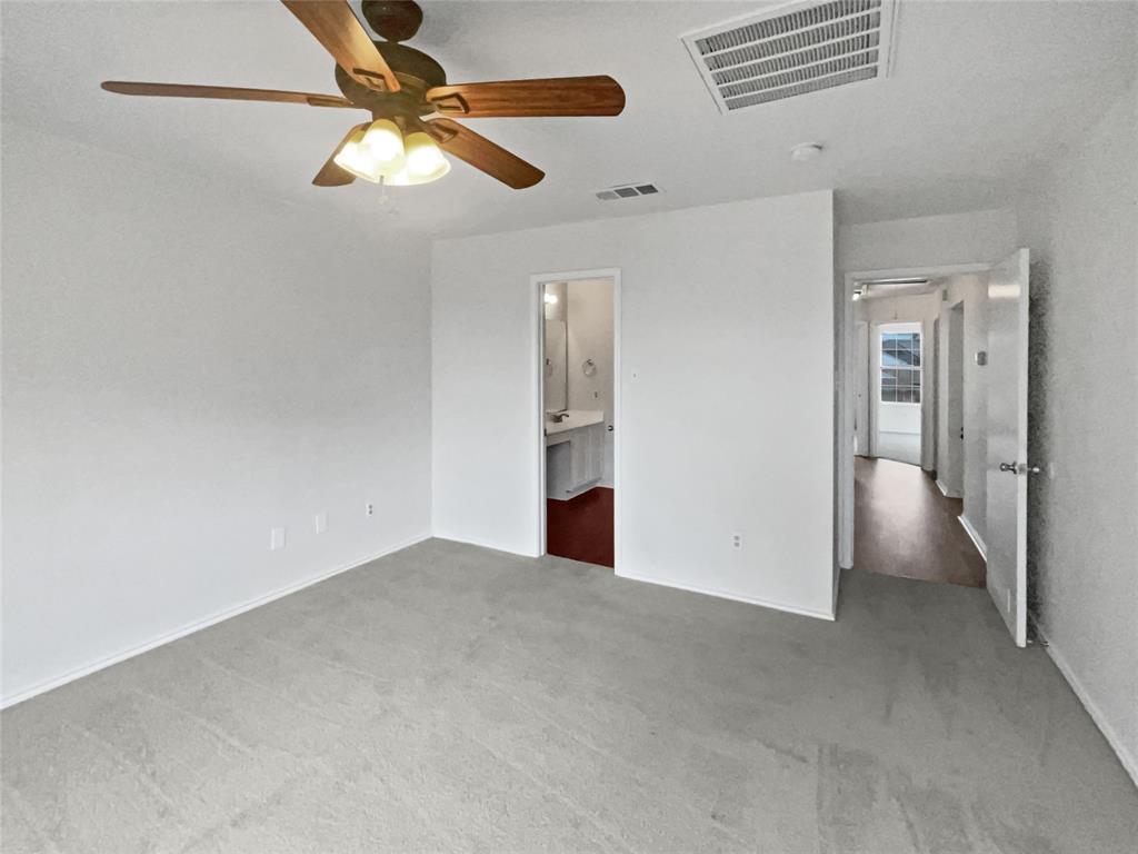 5103 Whitehaven Drive Property Photo 5