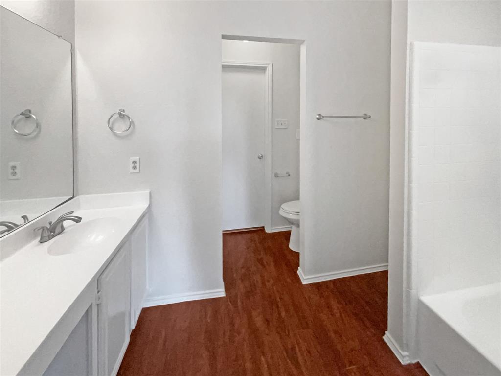 5103 Whitehaven Drive Property Photo 7