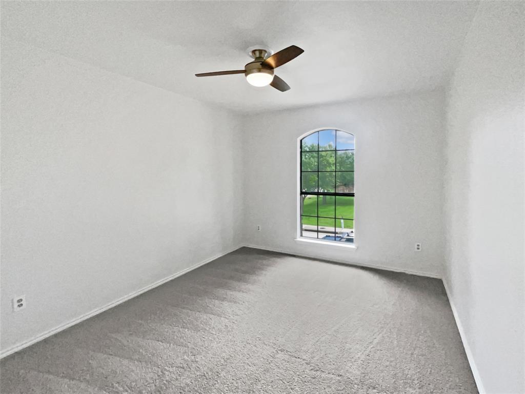 5103 Whitehaven Drive Property Photo 12