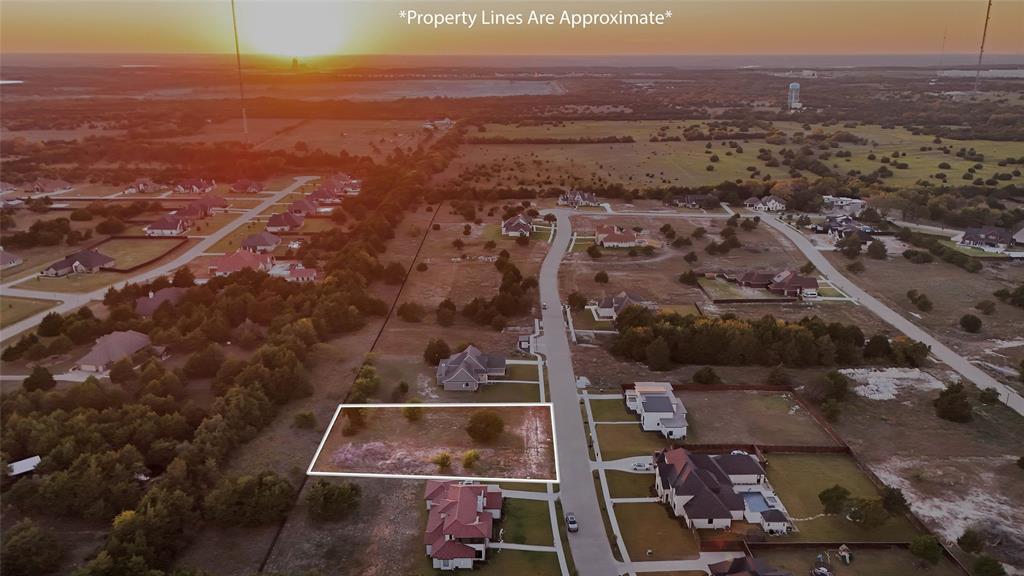 4240 Azalea Way Property Photo 4