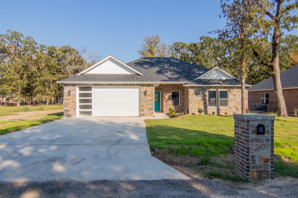 8 Deer Run Property Photo