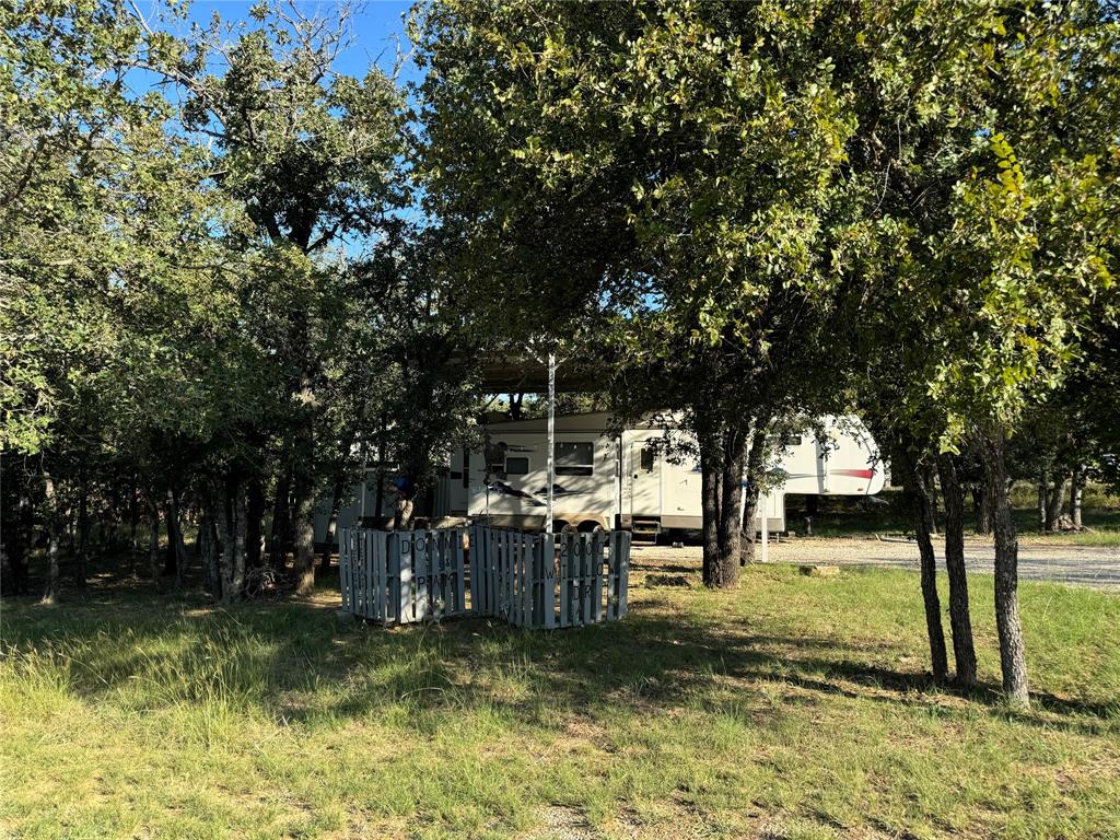 2000 Willow Drive Property Photo 1