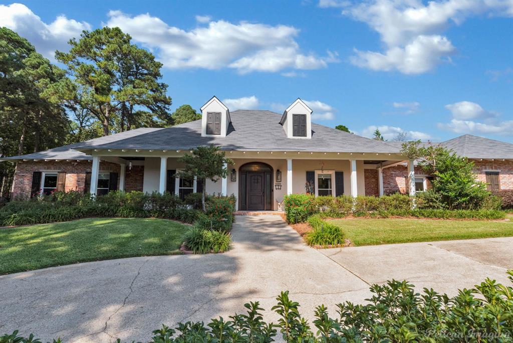 10111 Stonehedge Drive Property Photo 1