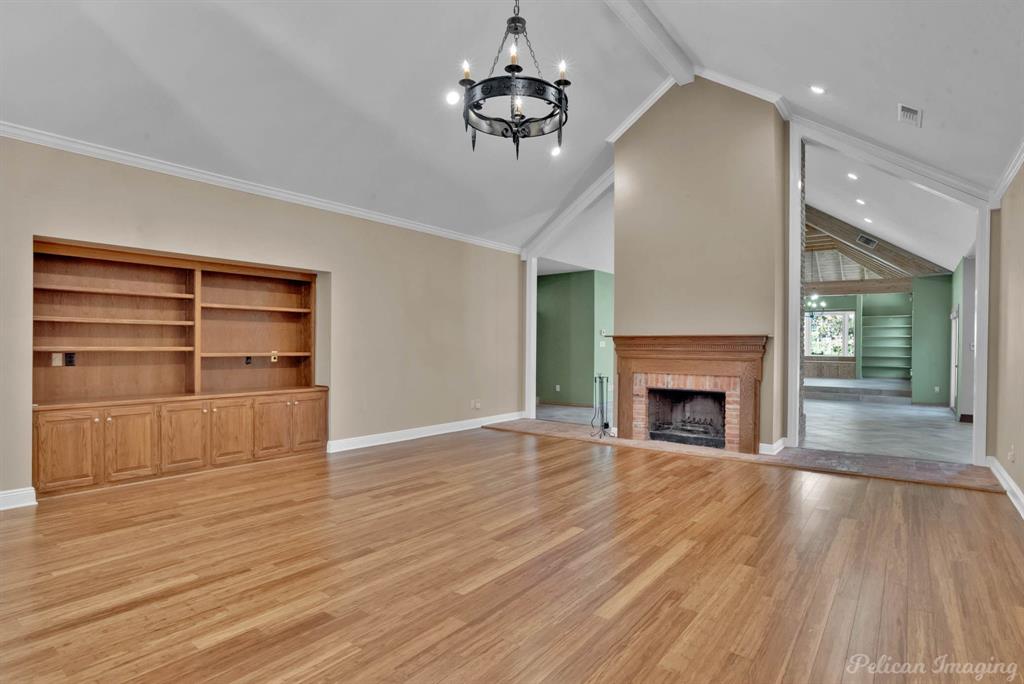 10111 Stonehedge Drive Property Photo 9