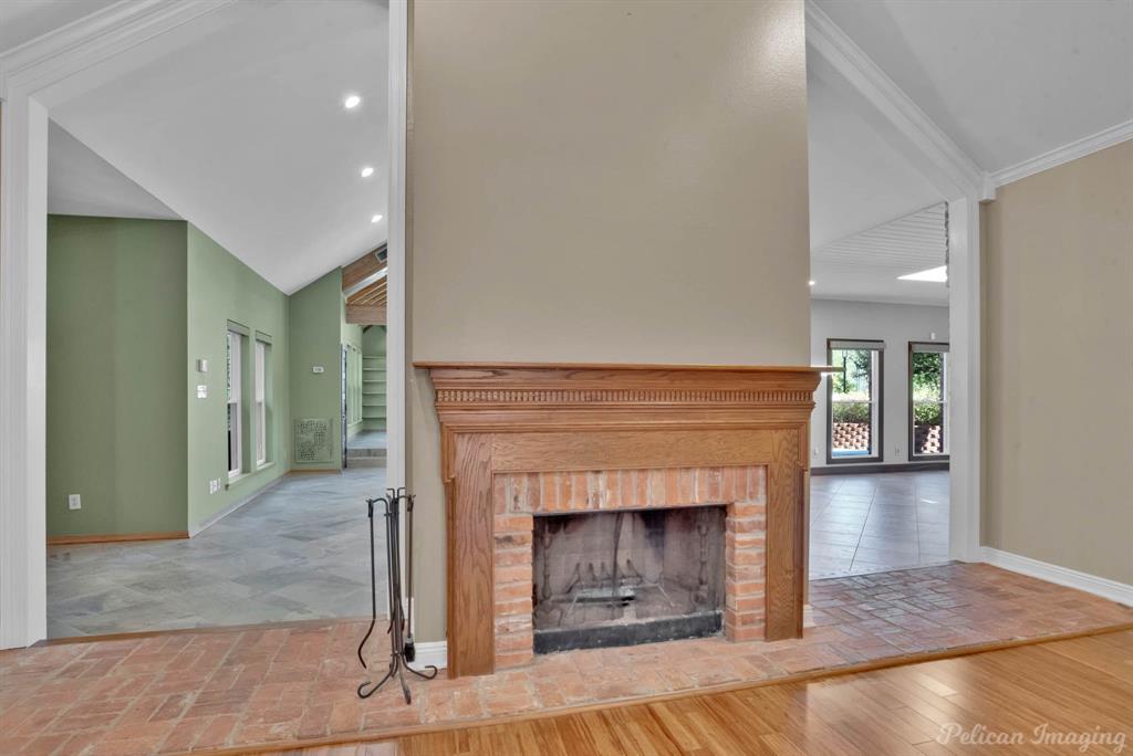 10111 Stonehedge Drive Property Photo 10