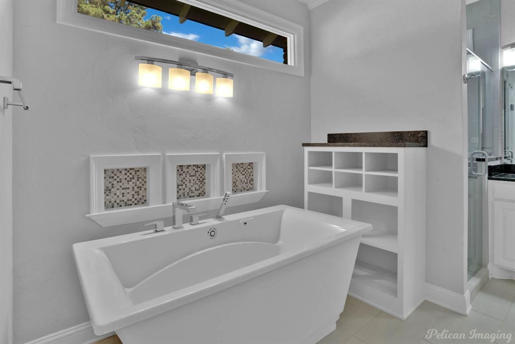 10111 Stonehedge Drive Property Photo 23